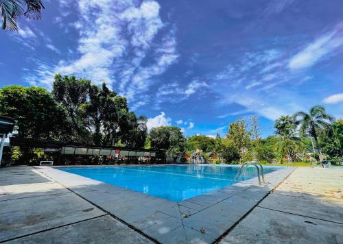 Pavo Resort