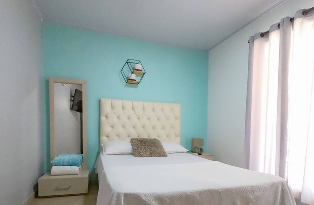 PB-D8 HABITACIÓN DOBLE EN ISLA DE CARTAGENA CON DESAYUNO