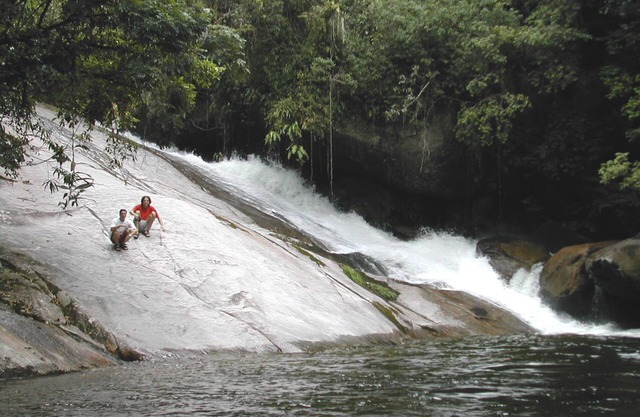 PAZ Y CONFORT: CASA PARA 10 EN LA GRANJA DE CASCADA BARRADO UNA