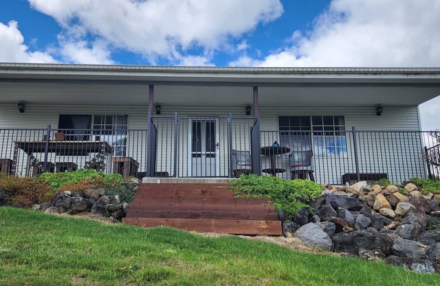Peace and tranquility hidden on the eastern edge of the New England NSW.
