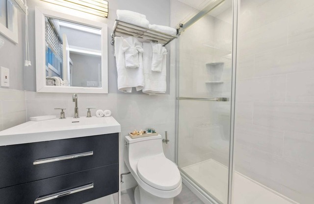 Peaceful 1BR Beachside Home|Beach Access|Own Deck
