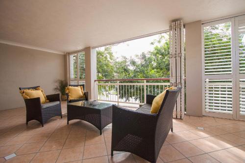 Peaceful 2BR Prime Location Free Parking