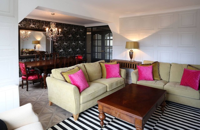 Peaceful 3 bedroom flat with large private balcony by West Highland Way