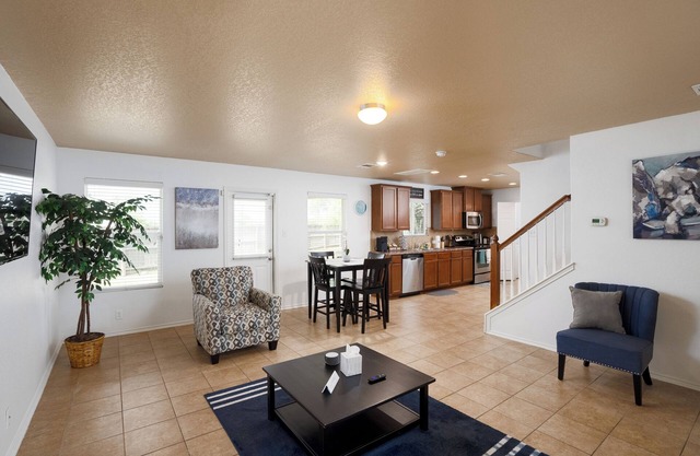 Peaceful 3BD/2.5BA/SeaWorld/Lackland AFB