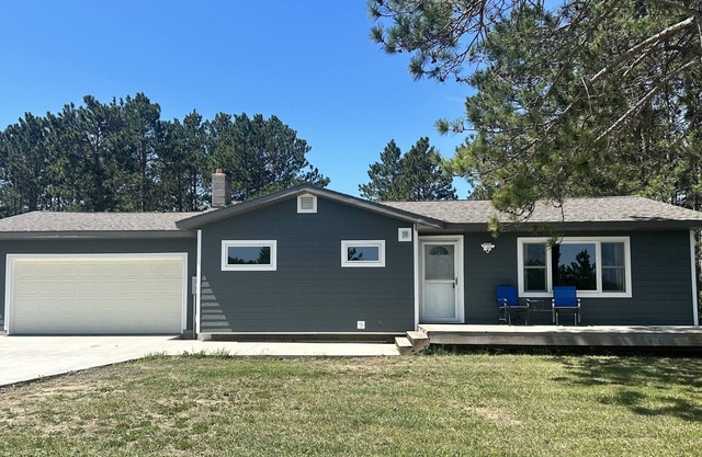 Peaceful 4-bedroom home nestled in tall pines, 10 minutes from downtown Bemidji!