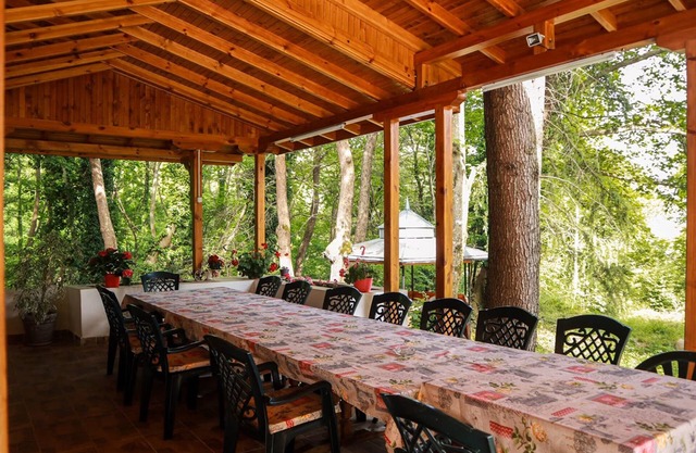 Bungalow tranquilo y apacible en el pueblo de Kamena, cerca de la naturaleza