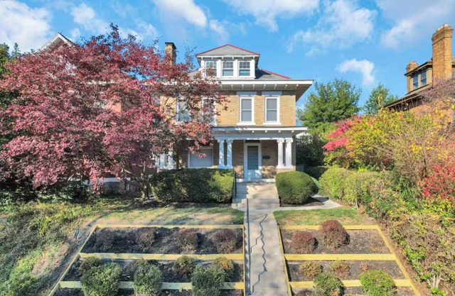 Peaceful and Updated Family Size Home @ Ohio State University