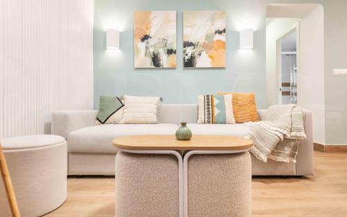 Peaceful apartment with a private patio by REMS
