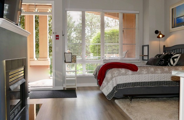 Peaceful, Beautiful, Romantic and right on the Golf Course!