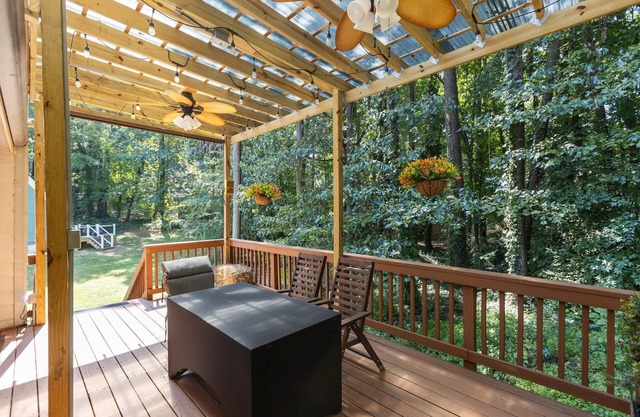 Peaceful Cozy 3-bedroom house close to RDU, RTP, Hospitals, Downtown Raleigh