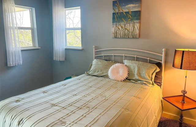 Peaceful Escape on Lake Eufaula -Charming 3-bedroom house