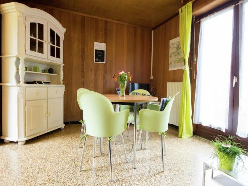 Peaceful Garden Hideaway, cleaning included
