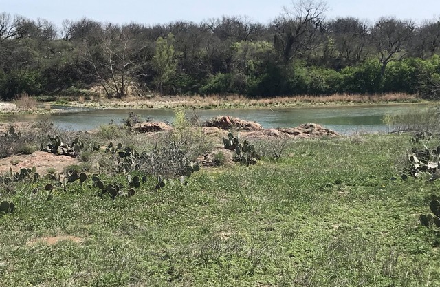 Peaceful getaway on the serene Llano river. Kayaking or relaxing by the water