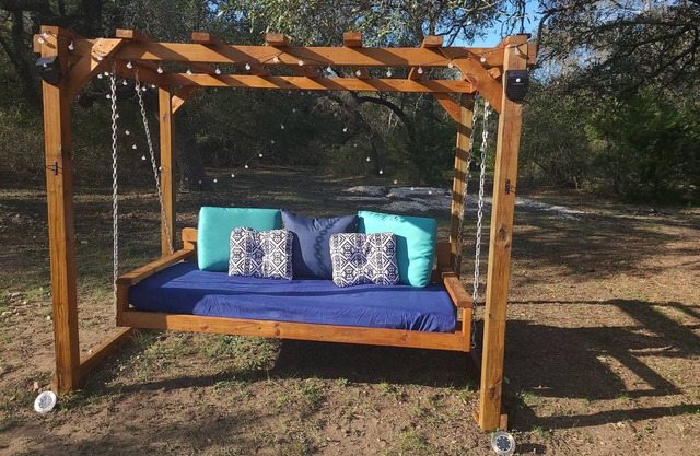 Peaceful getaway tiny house/cabin w/ large swing, fire pit 4wheelers