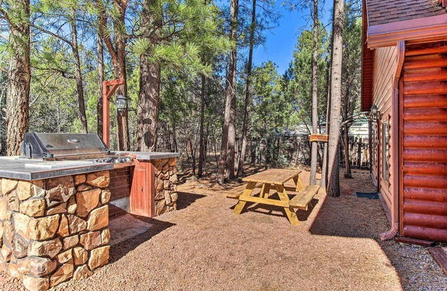 Peaceful 'hidden Haven' Studio ~ 2 Mi to Lake