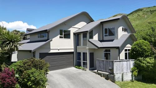 Peaceful Hillview - Double Bed at Churton Park