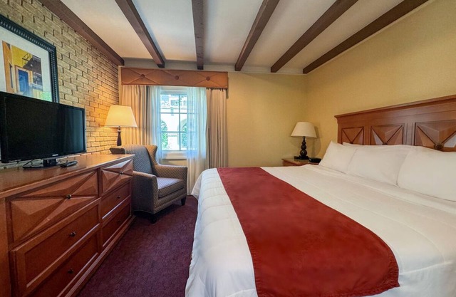 Peaceful Historic Stay w/ Pool, Views & Prime Downtown Location | 4 Units