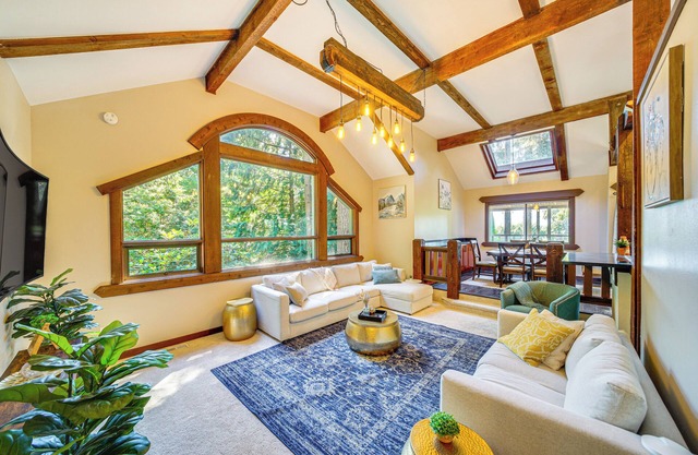 Peaceful Home w/ Partial Lake Sammamish View!
