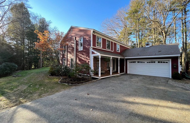 Peaceful House in the Woods near Desert of Maine