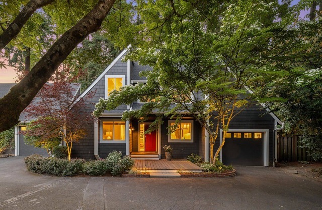 Peaceful Lake Oswego Retreat w/ Hot Tub & Firepit!