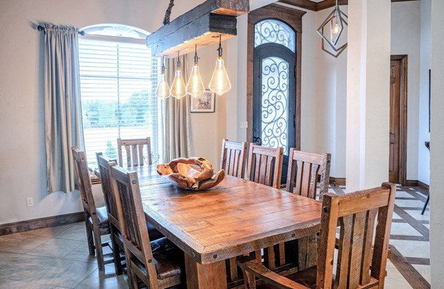 Peaceful Luxurious Ranch Family Reunion