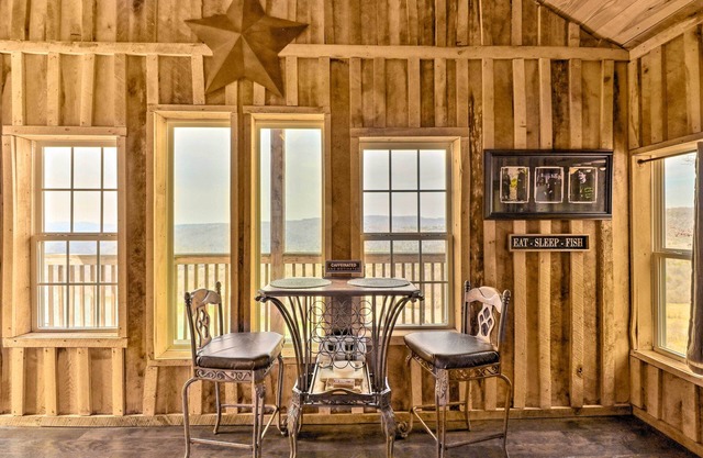 Peaceful ‘Mountain Air’ Getaway w/ Fire Pit!