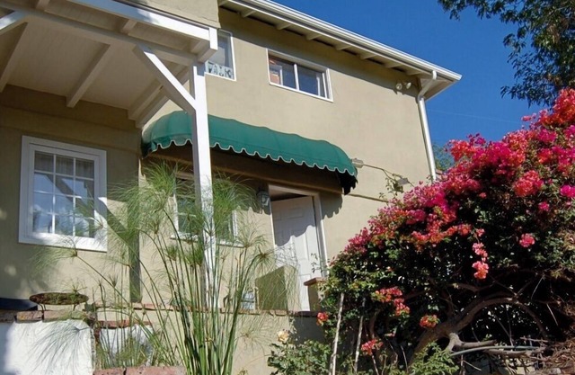 Tranquilo, privado y seguro Pensión / Apt En Sherman Oaks colinas.