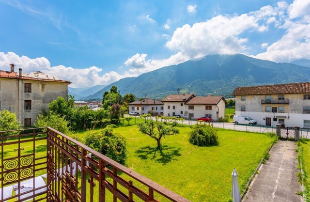 Peaceful Retreat: Feltre Lovely Apartment