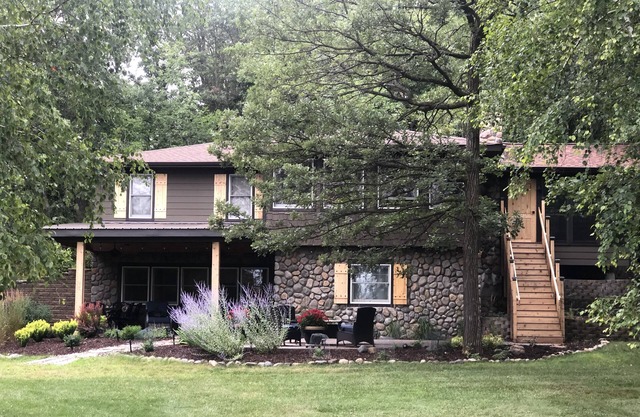 Peaceful Retreat on Bass Lake