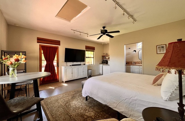 Peaceful Southwestern Stand Alone Casita