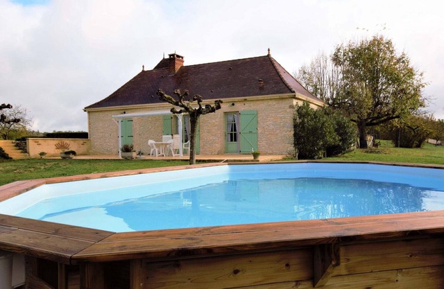 Acogedora casa de vacaciones con piscina