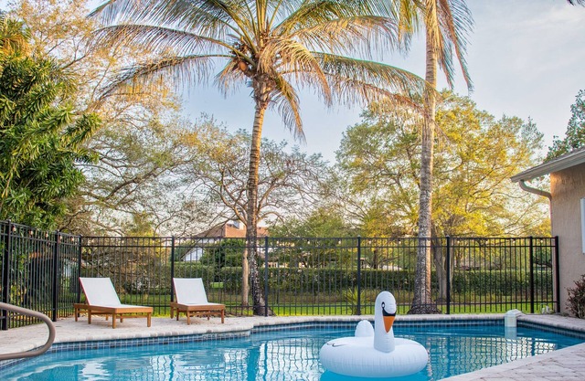 Peaceful SW Ranches Retreat w/ Pool