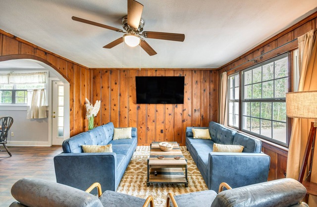 Peaceful Tallassee Cottage on 2 Acres!