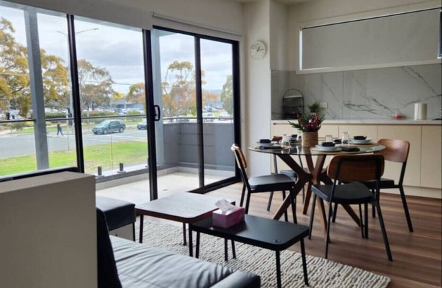 Peaceful urban 3brm retreat