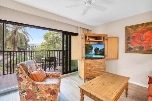 Peaceful Views and Close to Beach