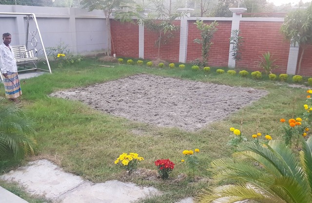 Peaceful Villa with 3 rooms, a pool & green yard, 15 min from Airport
