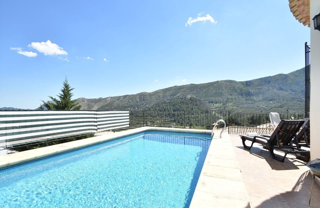Villa en Monte Pego con Piscina Privada