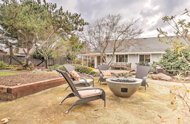 Peaceful Windsor Retreat w/ Private Hot Tub!