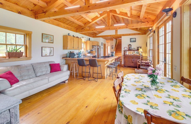 Peaceful Wiscasset Retreat w/ Deck & Bay Views!