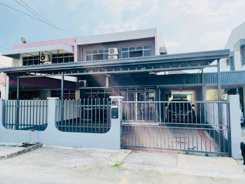 Peach Villa @ Putatan