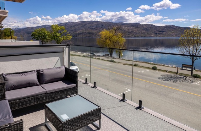 Peachview Suites