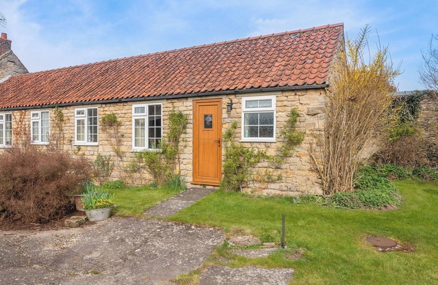 Peartree Farm Cottages - RCHM39