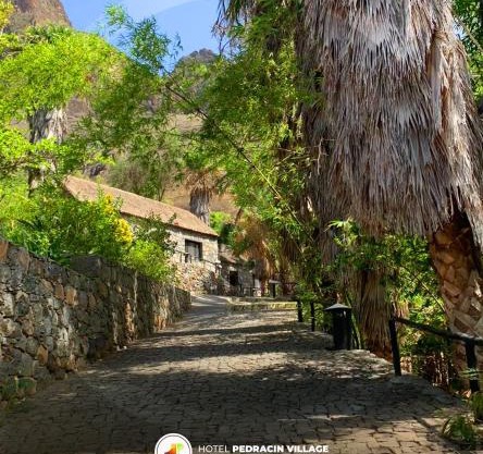 Pedracin Village