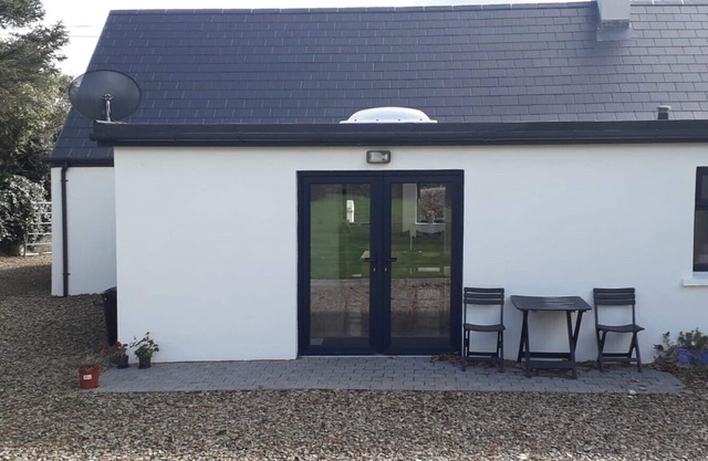 A bright modern bungalow a mile from the beach