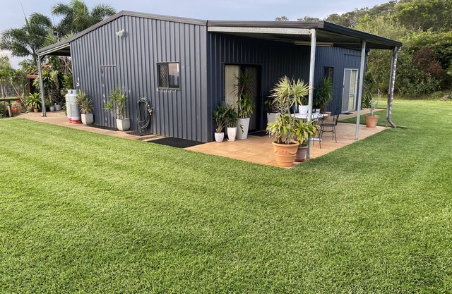 Pegasus Horse Park farm stay is a rural retreat close to the beach.