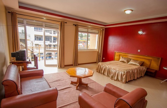 Pel'Arps Hotel & Apartments