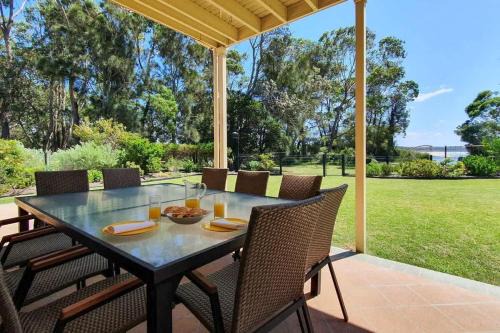 Pelican Beach House - 50m from inlet & playground