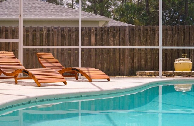 Pelican Palm - Pool Home