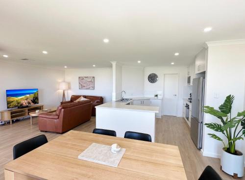 Pelican Shore Villa 4 - Kalbarri WA