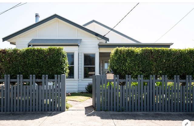 Pelicans Luxury water view apartment for 2 en el puerto de Queenscliff.